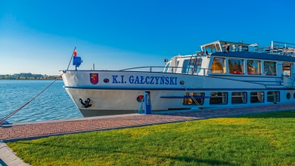 Rejsy flotą Robert's Port